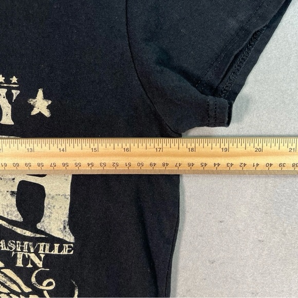 Johnny Cash Graphic T-Shirt - Picture 3 of 6